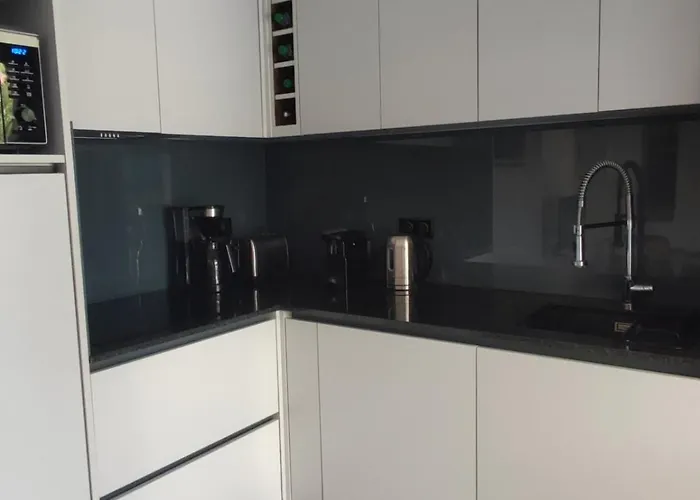 דירה Le Palmier, Jardin Privatif, 200m, Classe 3 Etoiles, Climatise, Wifi, Garage, Renove קבלייר-סור-מר