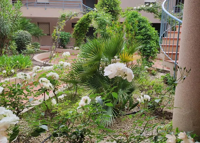 דירה Le Palmier, Jardin Privatif, 200m, Classe 3 Etoiles, Climatise, Wifi, Garage, Renove קבלייר-סור-מר